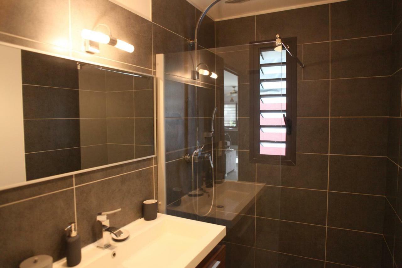 100 Rue Suffren Appartement Saint Pierre Buitenkant foto